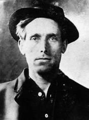 GÄVLEPOJKE. Joel Emanuel Hägglund utvandrade till Amerika 1902 och blev under namnet Joe Hill en av USA:s mest kända protestsångare innan han dömdes för mord och avrättades 1915. 