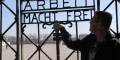 Dachau : místo dávné krutosti, účelově zbavené