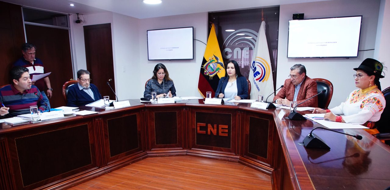 CNE convoca a instalación de colegios electorales para elegir representantes seccionales ante el Consejo Nacional de Competencias